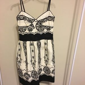 Vintage black/off white dress